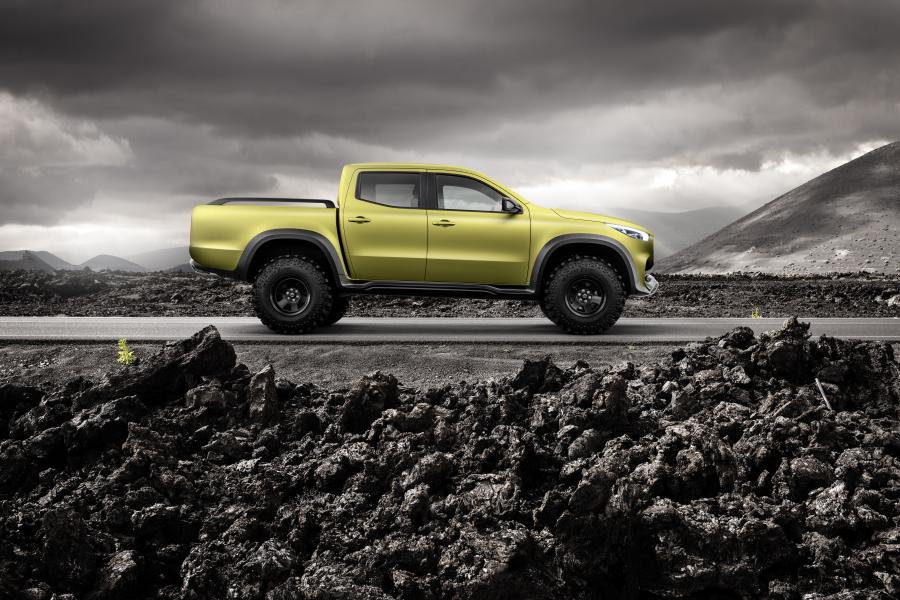  Mercedes-Benz Concept X-Class Powerful Adventurer (Br.470) 2016 года  (фото 4 из 12)